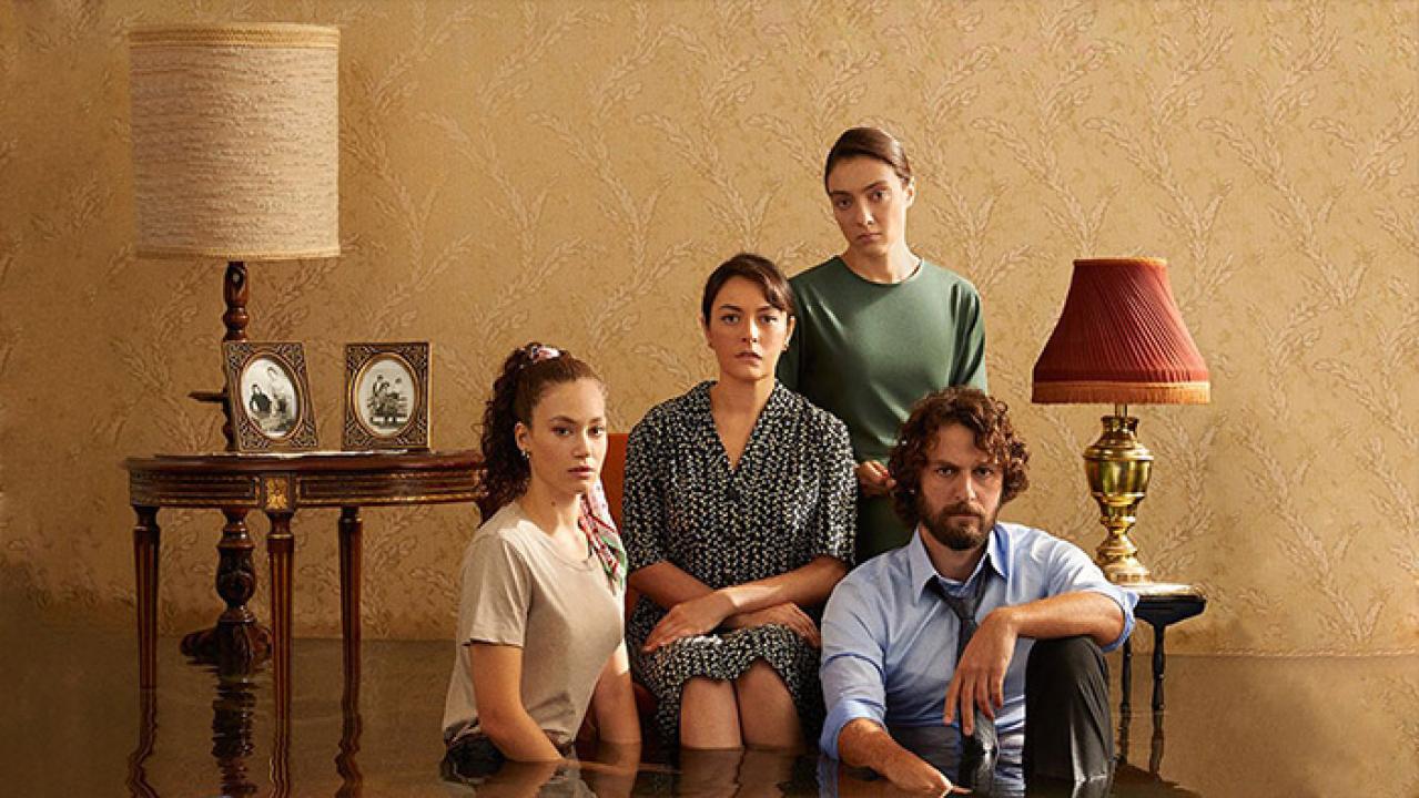 شاهد مسلسل شقة الابرياء الحلقة 34 مدبلجة للعربية HD