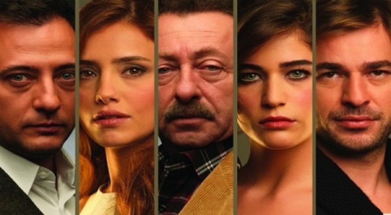شاهد مسلسل لغز الماضي الحلقة 44 مدبلجة للعربية HD