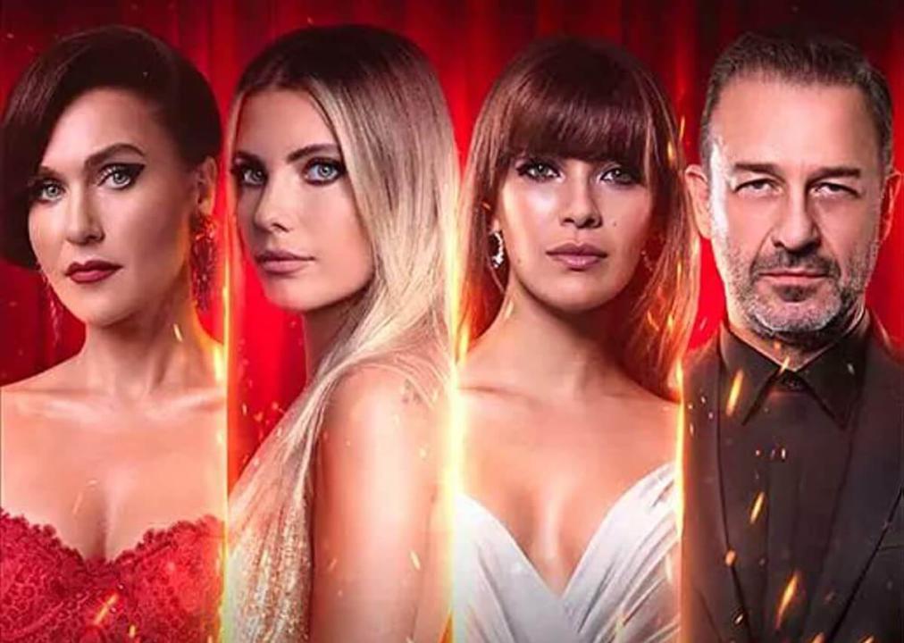 شاهد مسلسل التفاح الحرام الموسم الاول الحلقة 12 مدبلجة للعربية HD