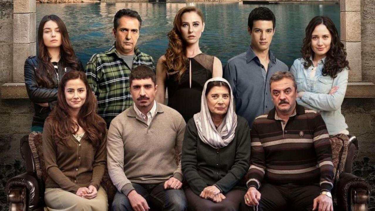 شاهد مسلسل ورد وشوك الموسم الاول الحلقة 37 مدبلجة للعربية HD